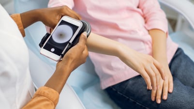 La dermoscopie dans le dépistage des cancers cutanés en médecine générale cas complexes Perfectionnement
